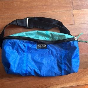 Keen Harvest shoulder bag, blue/teal